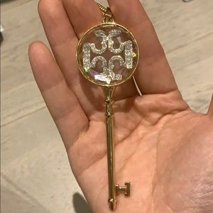 Key 🔑 necklace